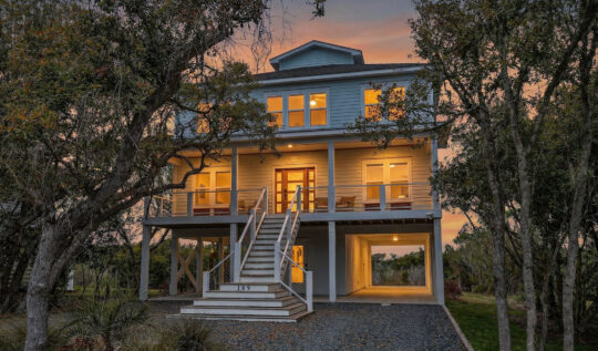 109 Old Village Ln | N. Topsail Beach, NC | Expansive Views & Community Pool