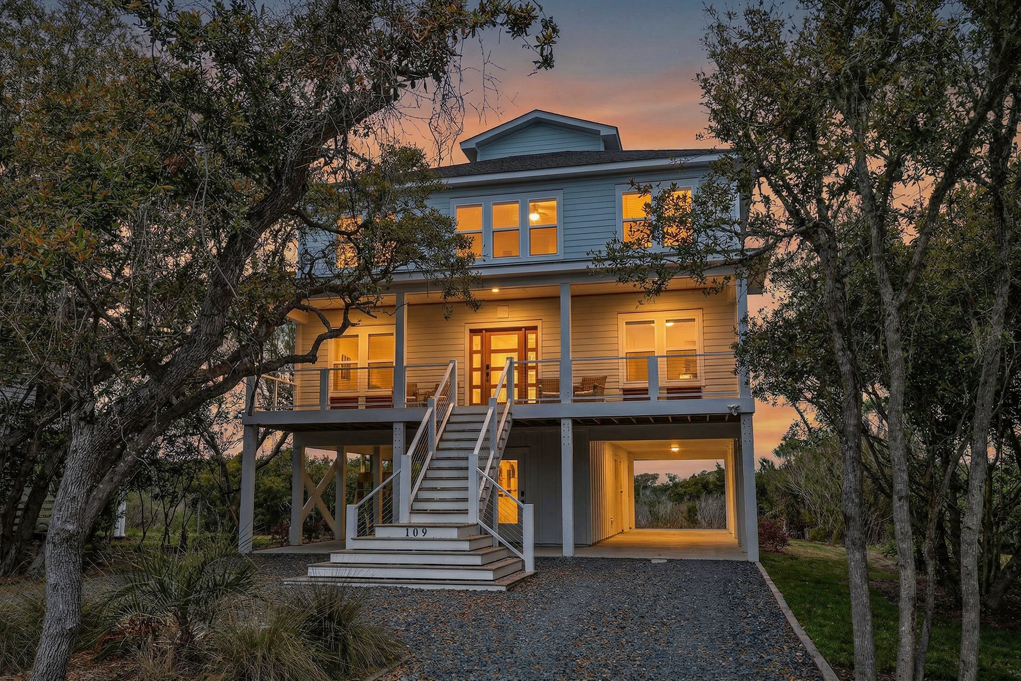 109 Old Village Ln | N. Topsail Beach, NC | Expansive Views & Community Pool
