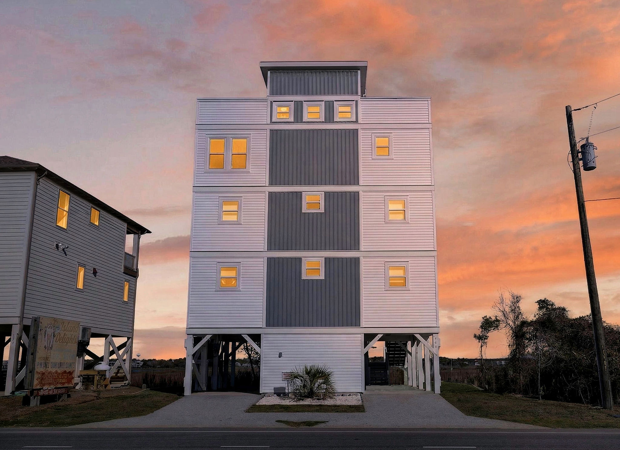 321 N NEW RIVER DR. | Surf City, NC | Rooftop Deck